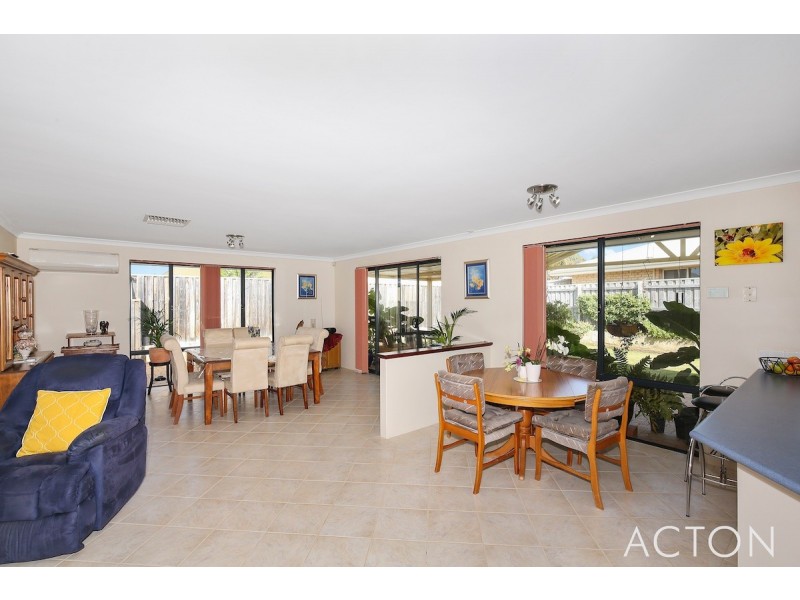 24 Aldenham Heights, Halls Head WA 6210