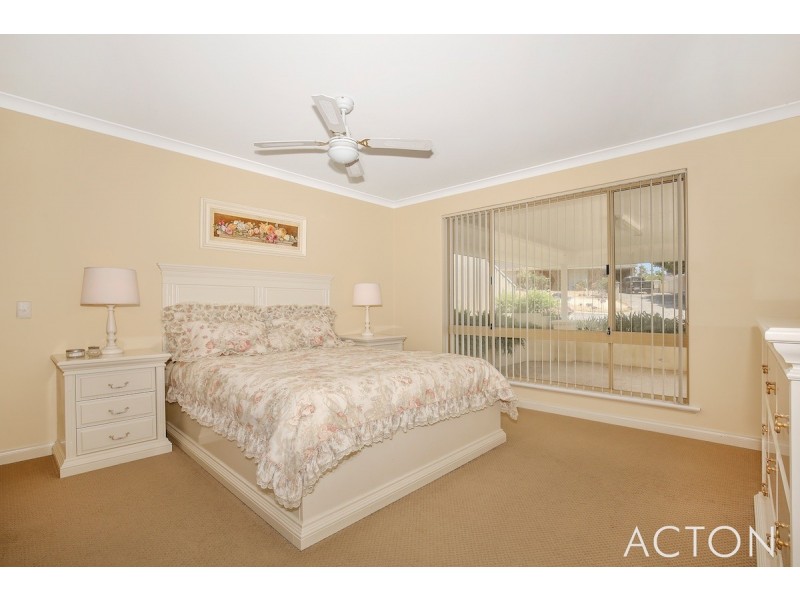 11 Bangalay Court, Halls Head WA 6210