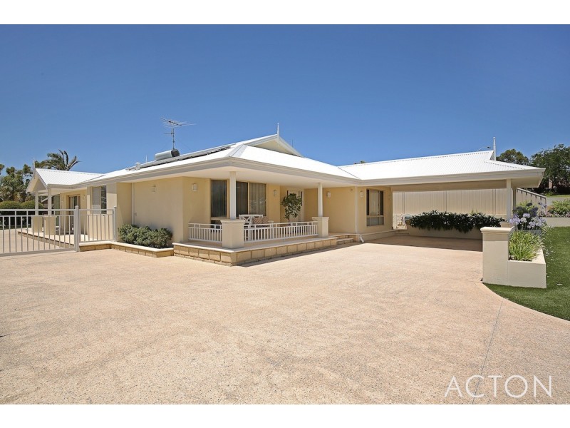 11 Bangalay Court, Halls Head WA 6210