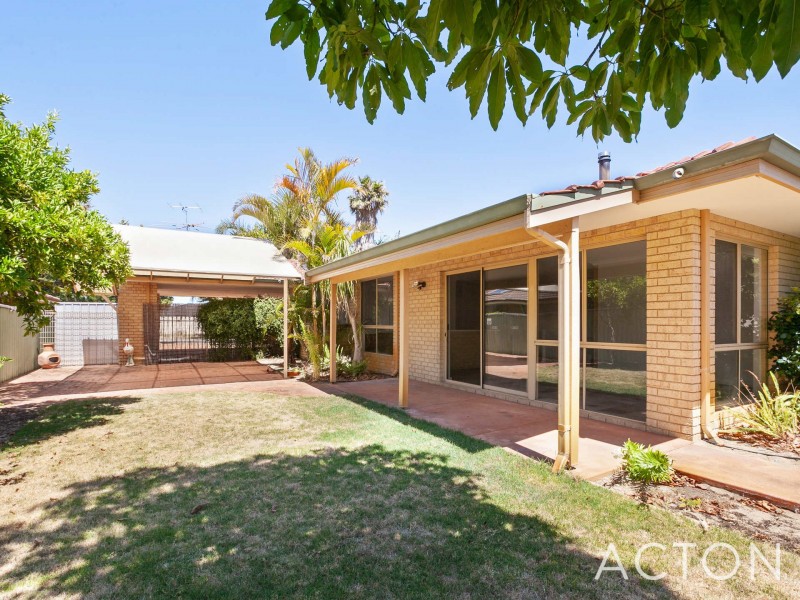 32 Hanson Way, Dudley Park WA 6210