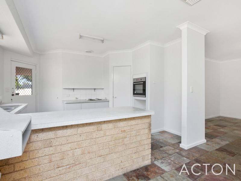 32 Hanson Way, Dudley Park WA 6210