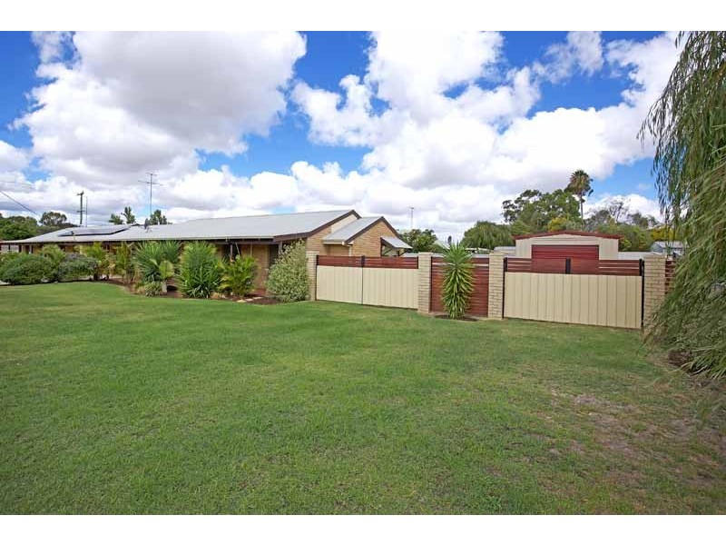 29b Congdon Avenue, Pinjarra WA 6208