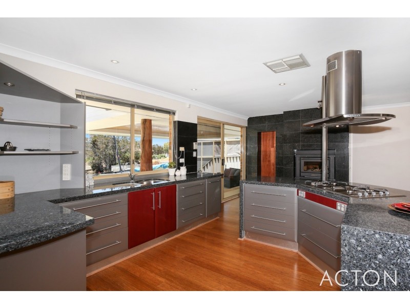 6 Woolah Place, South Yunderup WA 6208