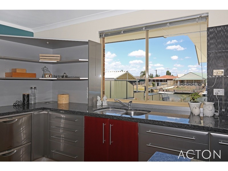 6 Woolah Place, South Yunderup WA 6208