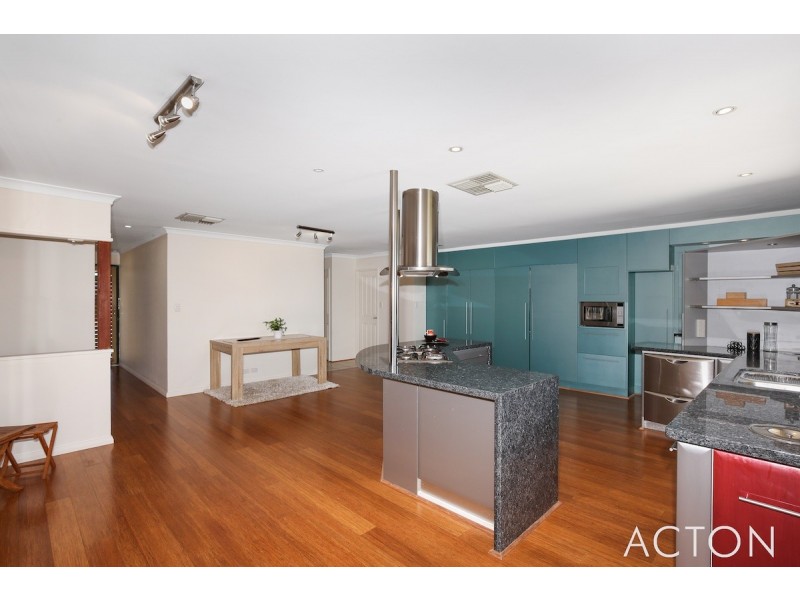 6 Woolah Place, South Yunderup WA 6208