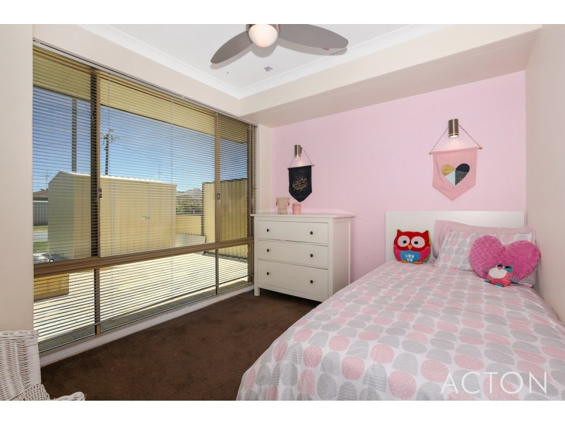 6 Woolah Place, South Yunderup WA 6208