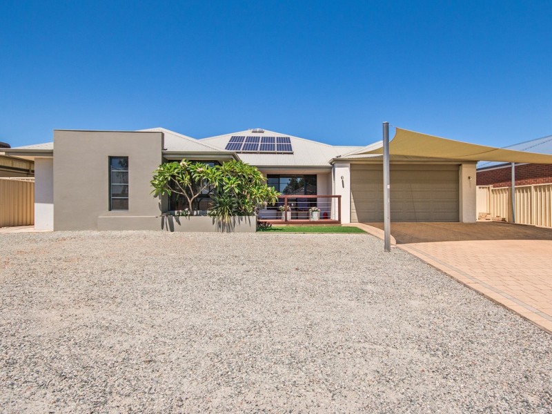 6 Hamlet Pass, Pinjarra WA 6208