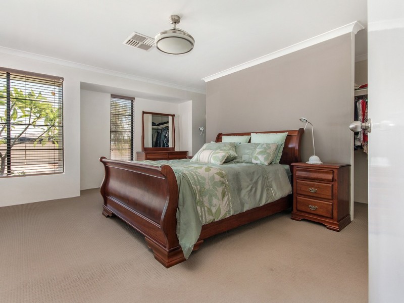 6 Hamlet Pass, Pinjarra WA 6208
