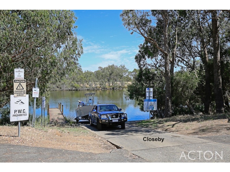 6 Hamlet Pass, Pinjarra WA 6208