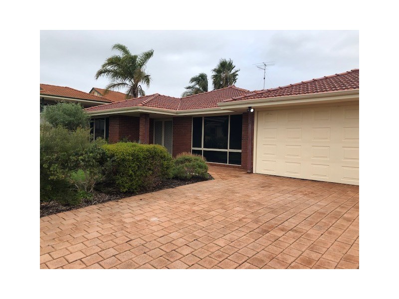 7 Gannet Rise, Halls Head WA 6210