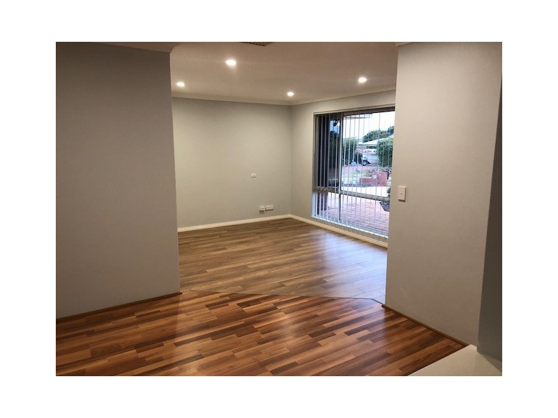 7 Gannet Rise, Halls Head WA 6210