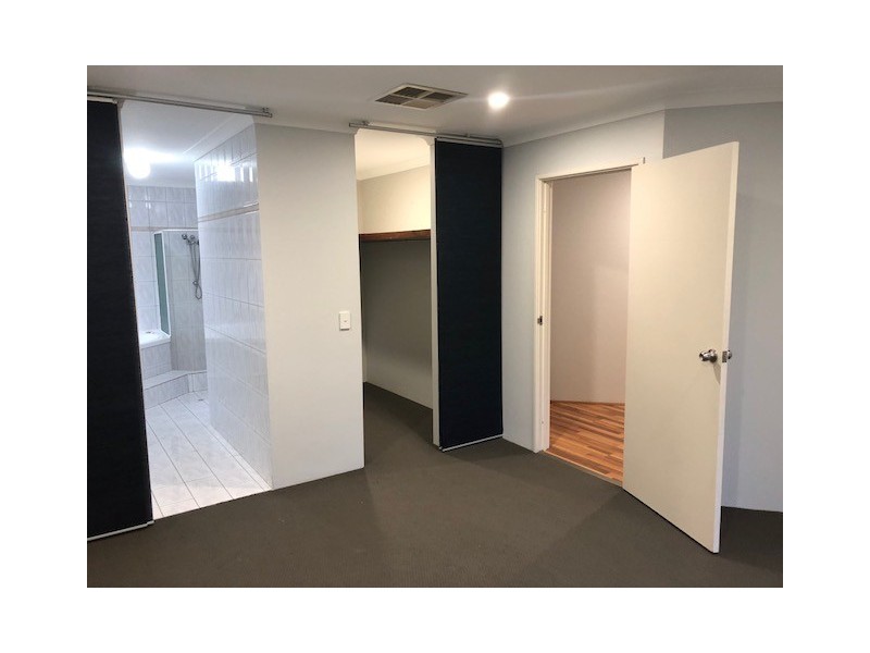 7 Gannet Rise, Halls Head WA 6210