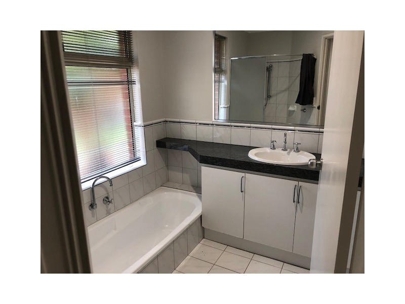 7 Gannet Rise, Halls Head WA 6210