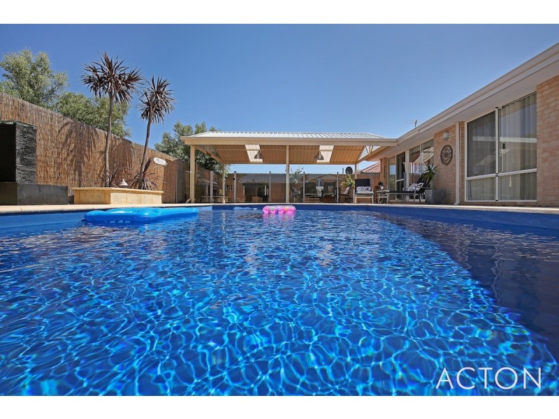 22 Scarab Court, Halls Head WA 6210