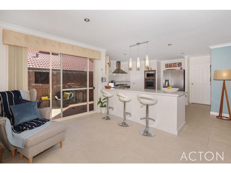 22 Scarab Court, Halls Head WA 6210