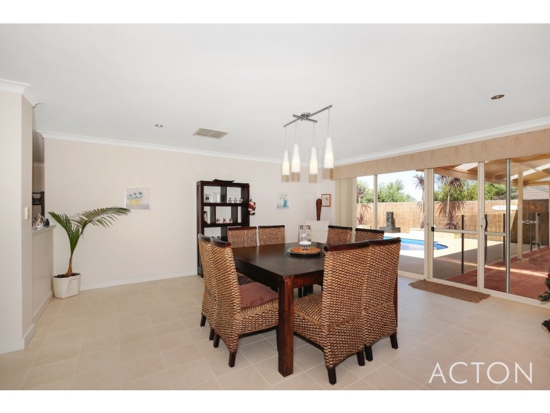 22 Scarab Court, Halls Head WA 6210