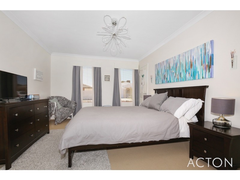 22 Scarab Court, Halls Head WA 6210