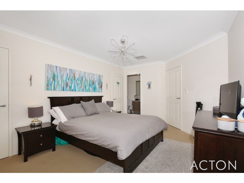 22 Scarab Court, Halls Head WA 6210