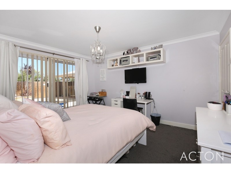 22 Scarab Court, Halls Head WA 6210