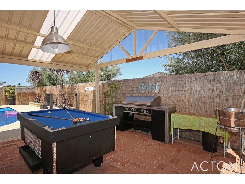 22 Scarab Court, Halls Head WA 6210