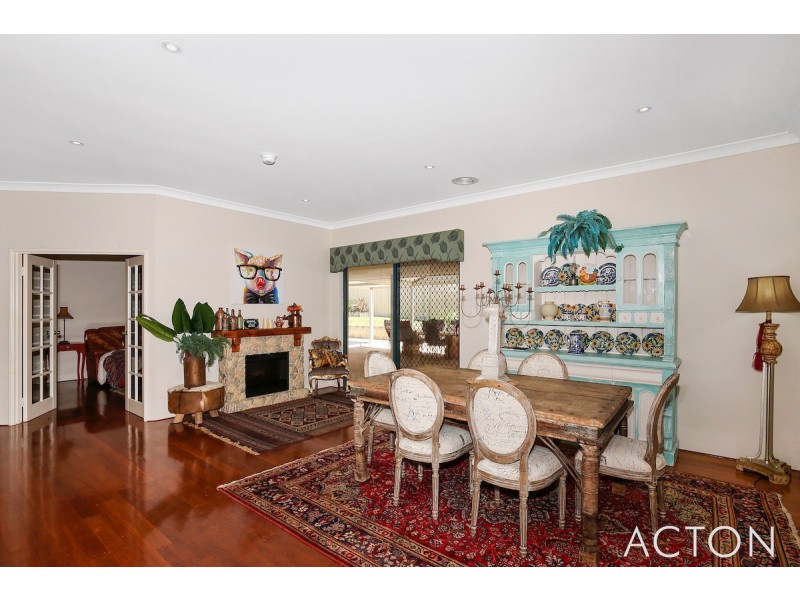 6 Pinnace Court, Halls Head WA 6210