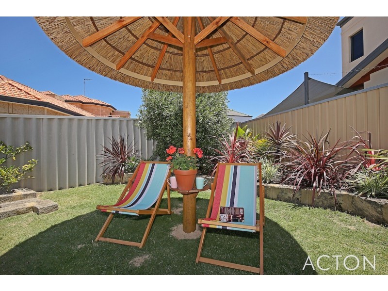 6 Pinnace Court, Halls Head WA 6210