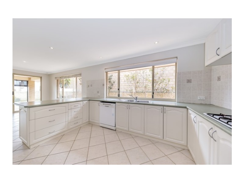 17 Northport Boulevard, Wannanup WA 6210