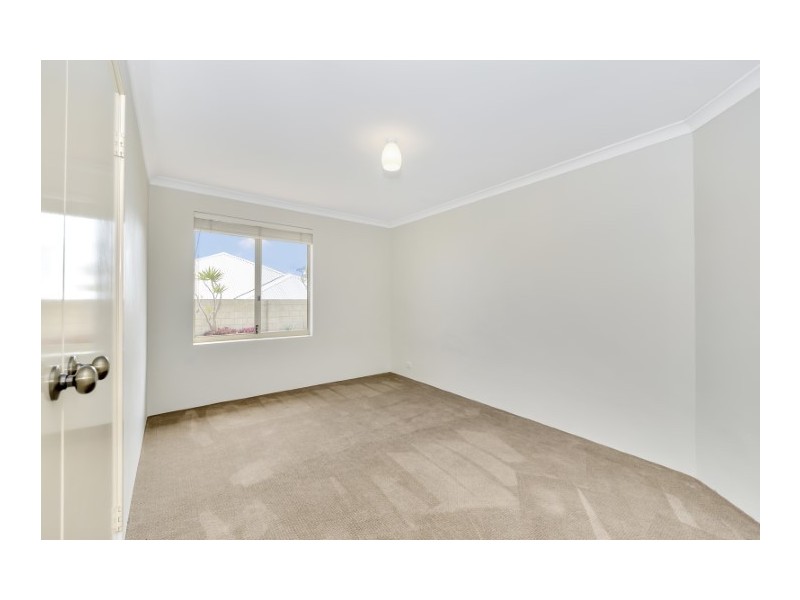 17 Northport Boulevard, Wannanup WA 6210