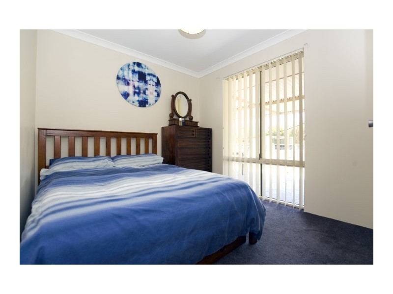 4 Summerhill Drive, Stake Hill WA 6181