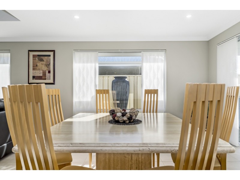 18 Minstrell Way, Madora Bay WA 6210