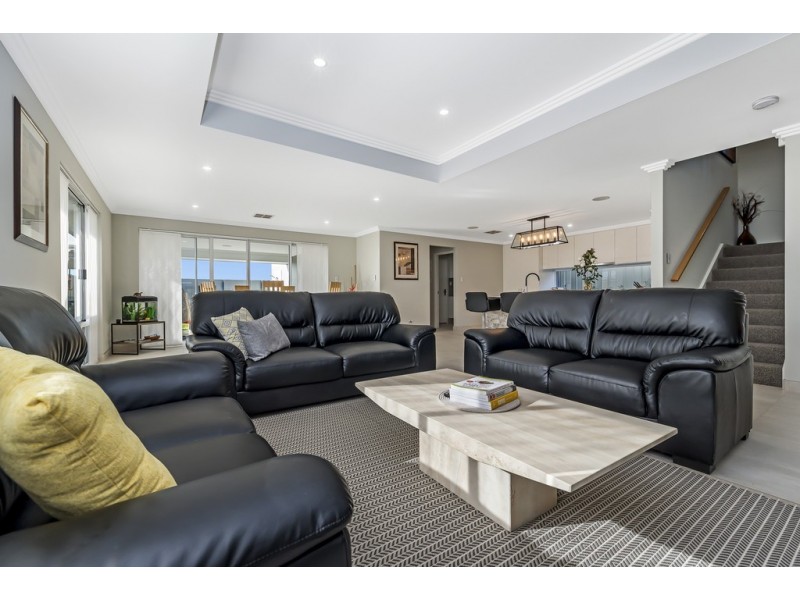 18 Minstrell Way, Madora Bay WA 6210