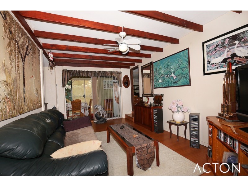 6 Brooking Road, Coodanup WA 6210