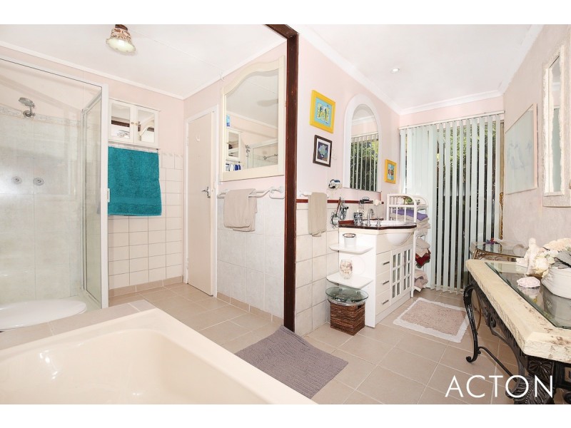 6 Brooking Road, Coodanup WA 6210