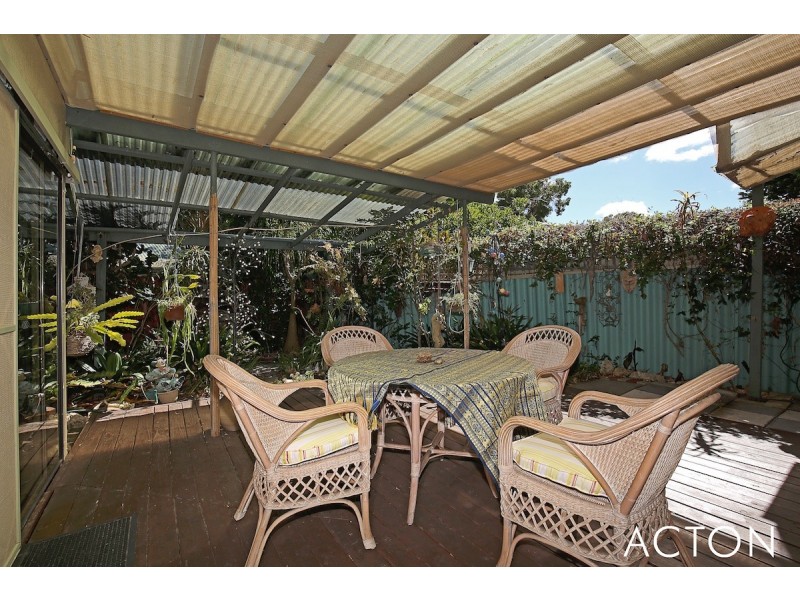 6 Brooking Road, Coodanup WA 6210