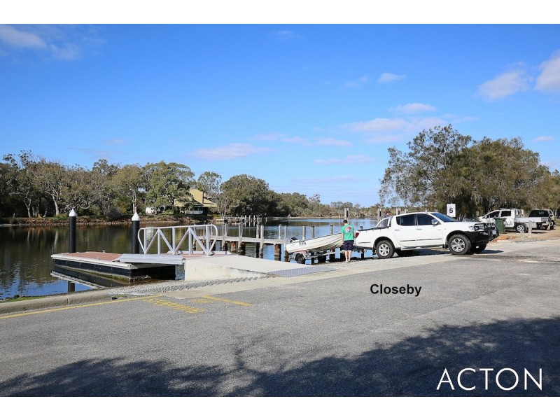 6 Brooking Road, Coodanup WA 6210