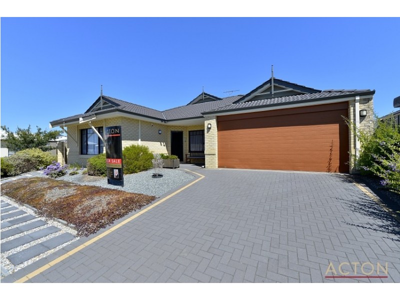 42 Drosera Turn, Halls Head WA 6210