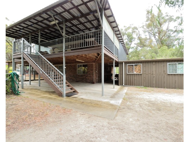 214 Newnham Road, Lake Clifton WA 6215