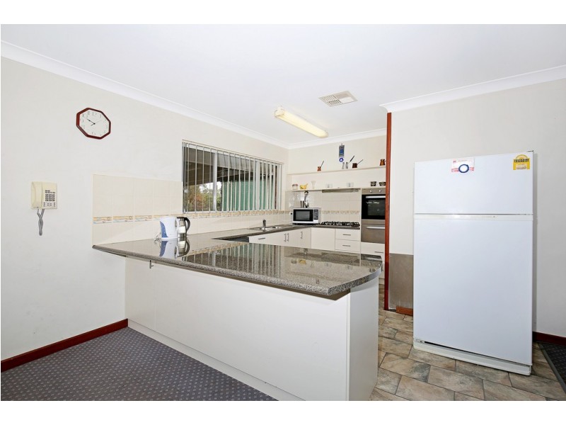214 Newnham Road, Lake Clifton WA 6215