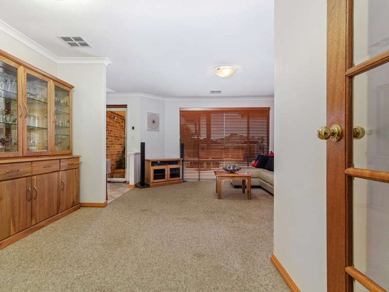 15 Chennile Vista, Halls Head WA 6210