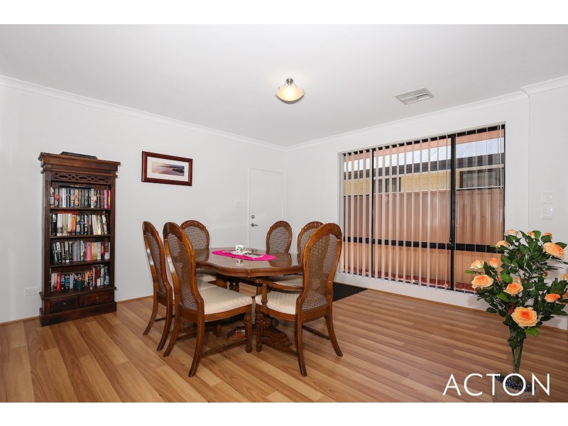 4 Sutcliffe Retreat, South Yunderup WA 6208