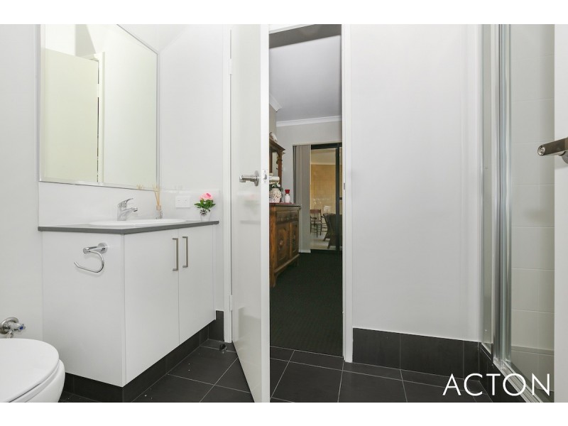4 Sutcliffe Retreat, South Yunderup WA 6208