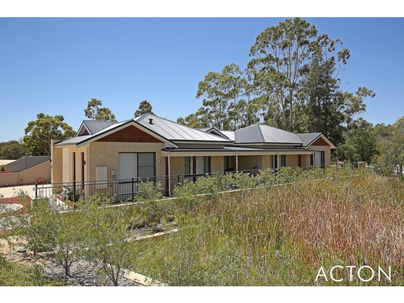 4 Sutcliffe Retreat, South Yunderup WA 6208