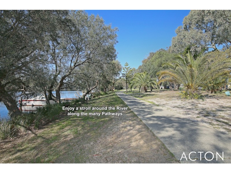 4 Sutcliffe Retreat, South Yunderup WA 6208