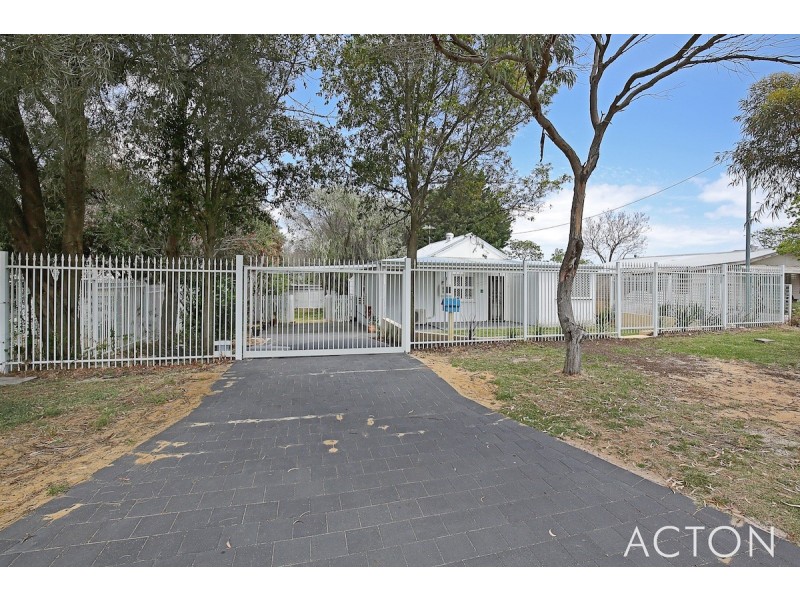 43 Wyeree Road, Mandurah WA 6210