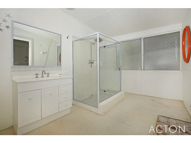 43 Wyeree Road, Mandurah WA 6210