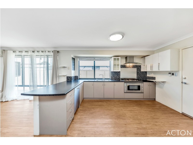 8 Devonshire Retreat, Falcon WA 6210