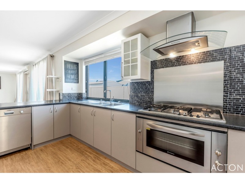 8 Devonshire Retreat, Falcon WA 6210