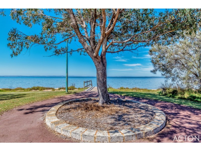 8 Devonshire Retreat, Falcon WA 6210