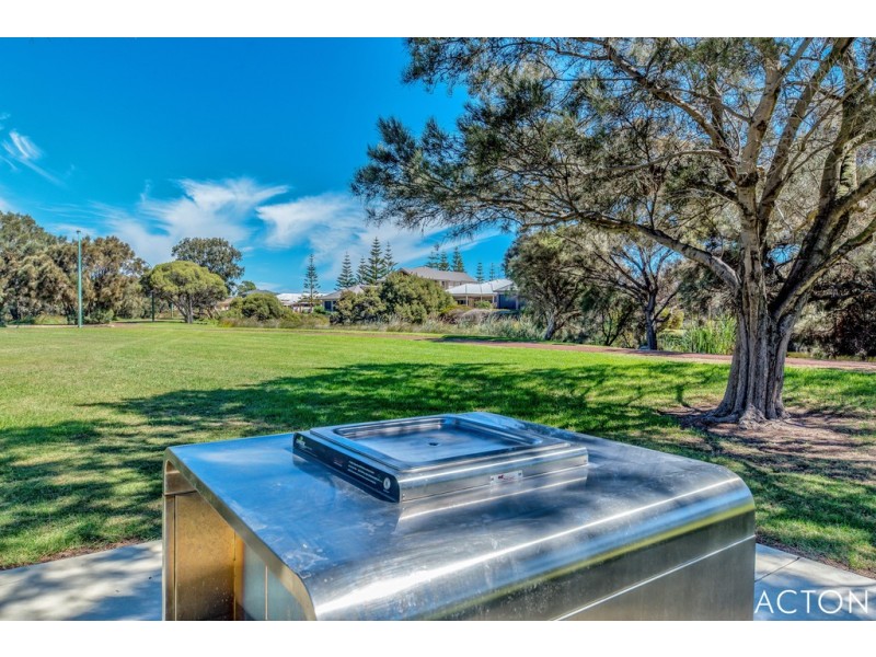 8 Devonshire Retreat, Falcon WA 6210