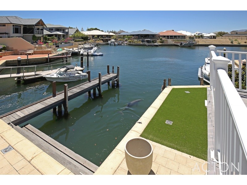 48 Brindabella Crescent, Halls Head WA 6210